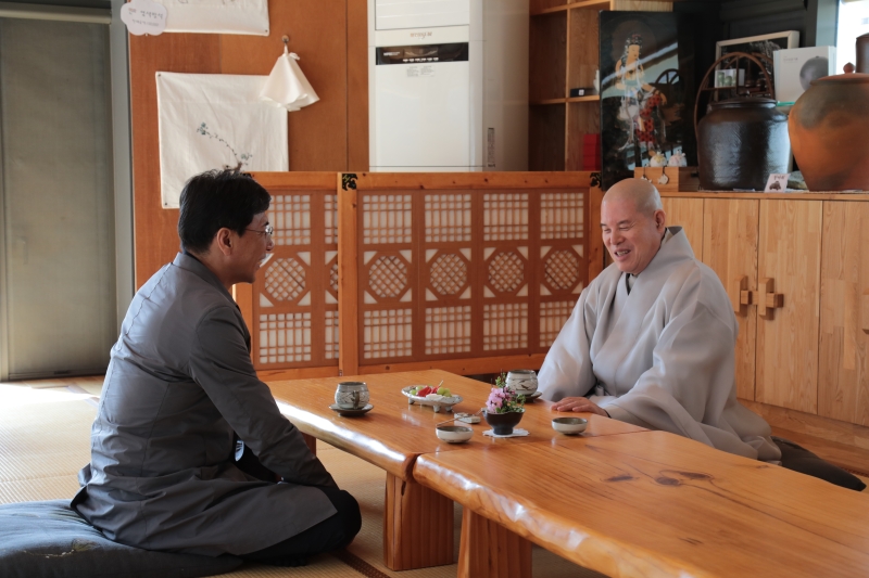 2017.04.13_한국문화연수원 충남도지사 안희정 예방 (2)